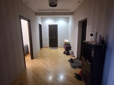 2-комнатная квартира, 95 м², 8-ci mikrorayon: 295 000 ₼ 3