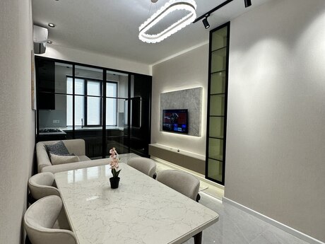 2 otaq · 56 m² · 13/16 mərtəbə, Xətai