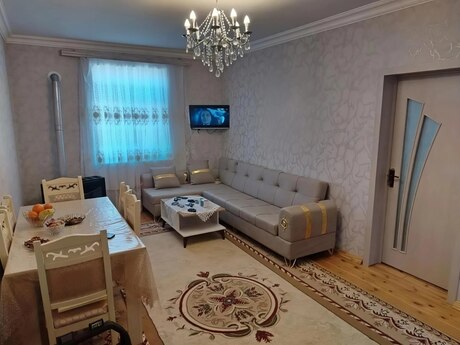 5 otaqlı həyət evi, 200 m², Binə: 88 000 ₼ 2