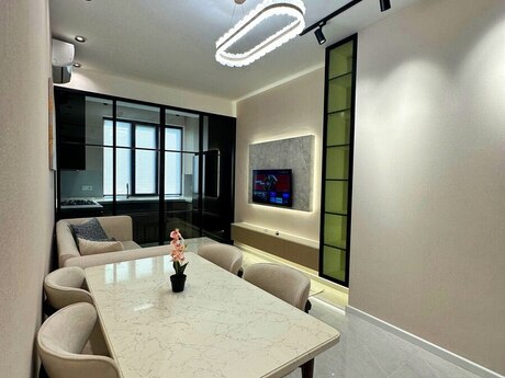 2-комнатная квартира, 56 м², Həzi Aslanov: 209 000 ₼ 2