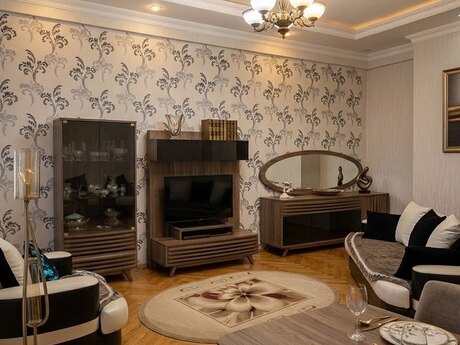3 otaq · 75 m² · 2/18 mərtəbə, Neftçilər