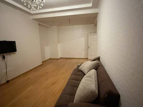 2-room apartment for rent, 81 m², 20 Yanvar: 700 ₼/mo 3
