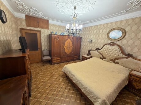 4-комнатная квартира, 102 м², Nəsimi: 300 000 ₼ 2