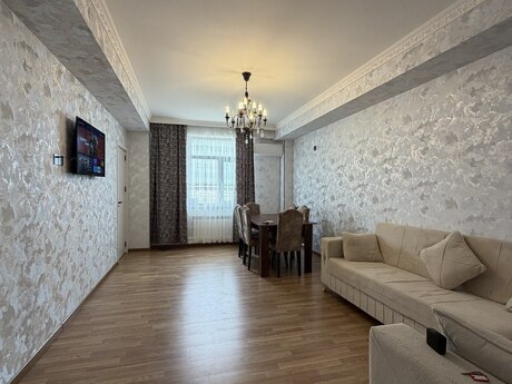 2-room apartment, 60 m², Qurtuluş 93: 85 500 ₼ 2