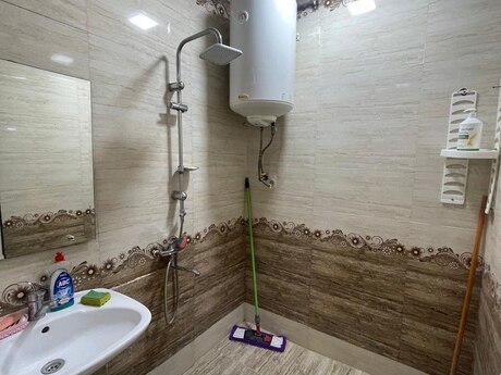 Memar Əcəmidə 2 otaqlı köhnə tikili mənzil kirayə verilir, 45 m², 500 AZN/ay, şəkil 3 / 9