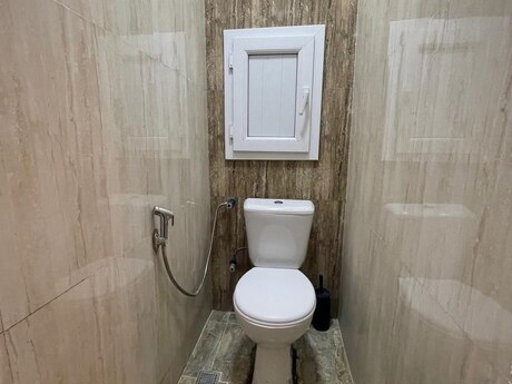Memar Əcəmidə 2 otaqlı köhnə tikili mənzil kirayə verilir, 45 m², 500 AZN/ay, şəkil 2 / 9