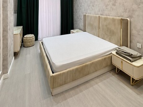 3-room apartment for rent, 130 m², 28 May: 1 400 ₼/mo 5