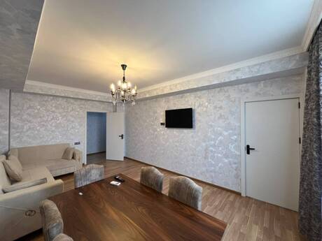 2-room apartment, 57 m², Qurtuluş 93: 85 500 ₼ 3