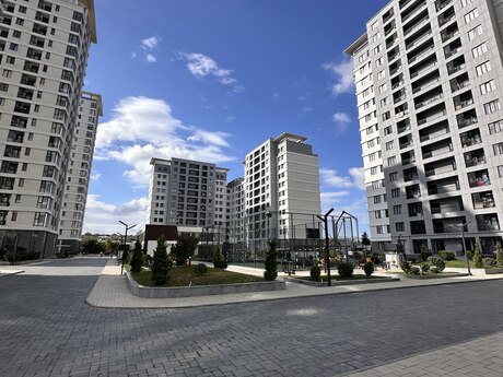 3 İnşaatçılar