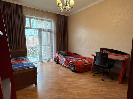 3-room apartment for rent, 127 m², Ağ şəhər: 1 700 ₼/mo 4