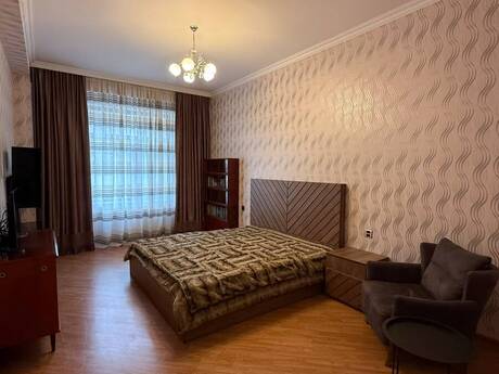 3-room apartment for rent, 127 m², Ağ şəhər: 1 700 ₼/mo 3