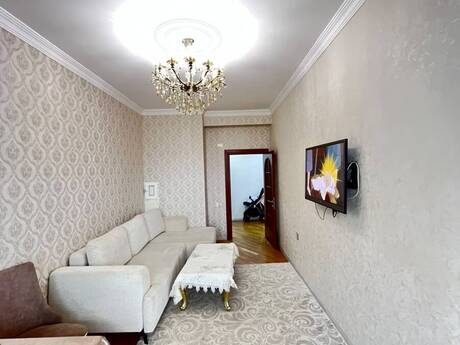 2-room apartment, 75 m², 20 Yanvar: 215 000 ₼ 3