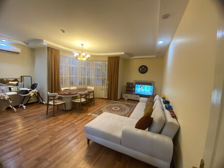 Аренда: 3-комнатная квартира, 124 м², Şah İsmayıl Xətai: 1 200 ₼/мес 4