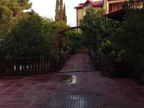 10 otaq · 600 m²