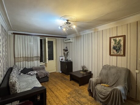 Qara Qarayevdə 2 otaqlı köhnə tikili mənzil satılır, 50 m², 149 000 AZN, şəkil 5 / 9