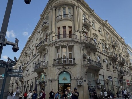 Elan №6510015 - Bakı, Sahil m., 4 otaqlı, 135 m², 3/4 mərtəbə