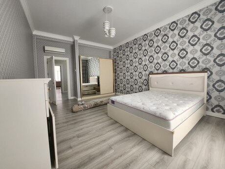 5-room apartment for rent, 220 m², Ağ şəhər: 2 300 ₼/mo 5