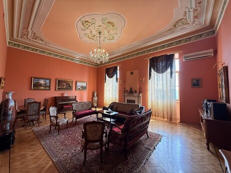 Elan №6510124 - Bakı, Sahil m., 5 otaqlı, 250 m², 4/4 mərtəbə