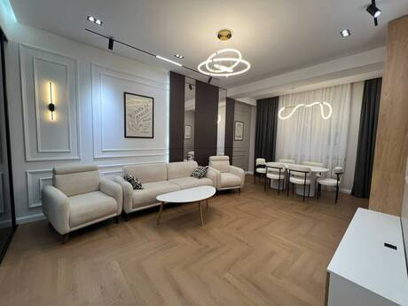 3 rooms · 92 m² · floor 5/14, 28 May