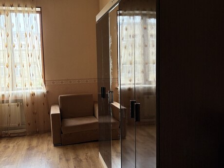 3-room apartment for rent, 100 m², Nəriman Nərimanov: 220 ₼/mo 2