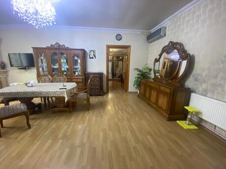 Объявление №6510446 - Баку, м. Гянджлик, 5-комн., 200 м²