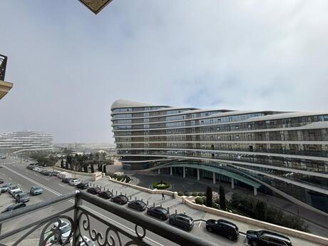 Kirayə 5 otaqlı mənzil, 220 m², Ağ şəhər: 2 300 ₼/ay 2