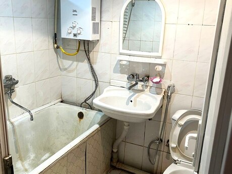 1-room apartment for rent, 42 m², Qara Qarayev: 449 ₼/mo 4
