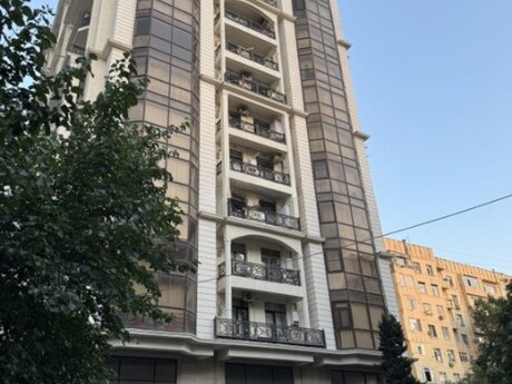 Объявление №6510514 - Баку, м. 8 ноября, 3-комн., 137 м², 4/17 этаж