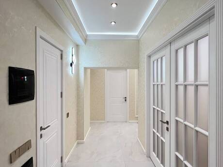 3 otaqlı mənzil, 115 m², Qara Qarayev: 331 000 ₼ 2