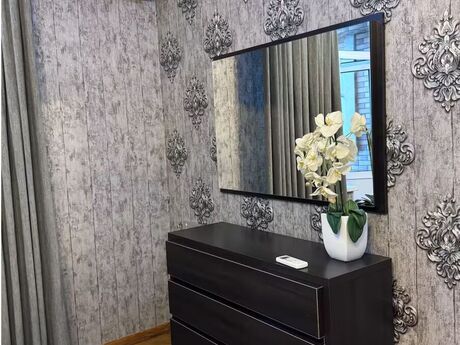 3-room apartment for rent, 140 m², Səbail: 1 299 ₼/mo 5