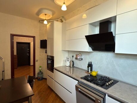 4 otaqlı mənzil, 100 m², İnşaatçılar: 270 000 ₼ 3