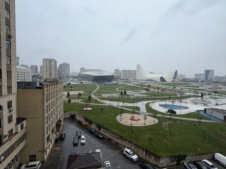 3-комнатная квартира, 152 м², Gənclik: 467 000 ₼ 3