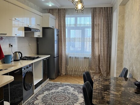 Аренда: 2-комнатная квартира, 75 м², İnşaatçılar: 250 ₼/мес 2