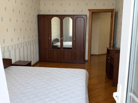 Kirayə 3 otaqlı mənzil, 165 m², Nəriman Nərimanov: 999 ₼/ay 4