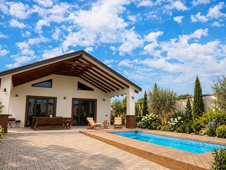 4 otaq · 150 m²