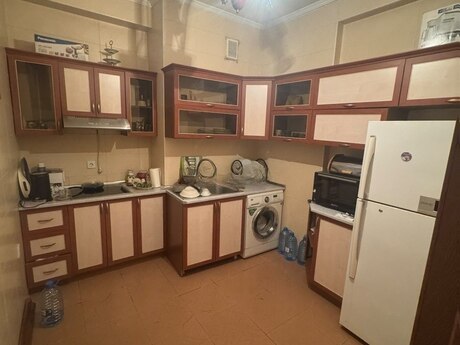 2-room apartment, 65 m², Nəriman Nərimanov: 240 000 ₼ 4