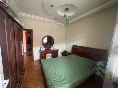 2-room apartment, 65 m², Nəriman Nərimanov: 240 000 ₼ 2