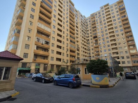 3 otaq · 112 m² · 13/16 mərtəbə, Qara Qarayev