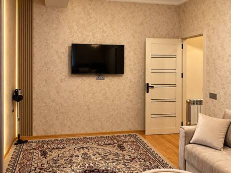Kirayə 2 otaqlı mənzil, 80 m², Qara Qarayev: 750 ₼/ay 3