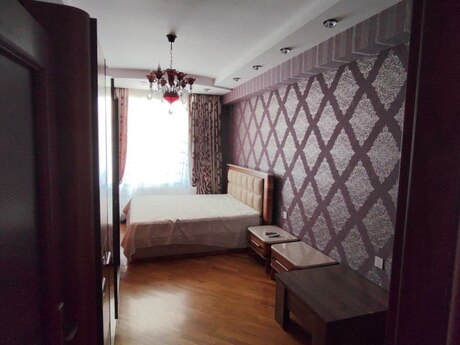 Аренда: 3-комнатная квартира, 140 м², Həzi Aslanov: 900 ₼/мес 4