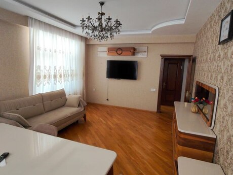 Аренда: 3-комнатная квартира, 140 м², Həzi Aslanov: 900 ₼/мес 2