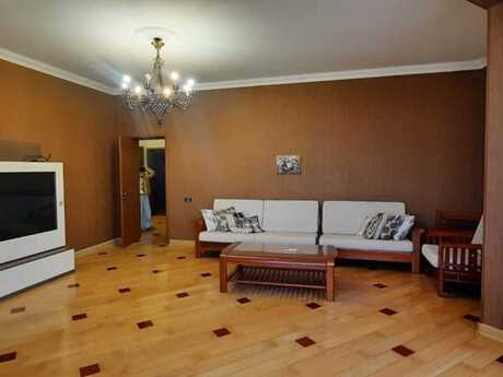 Аренда: 2-комнатная квартира, 104 м², 28 May: 1 200 ₼/мес 3