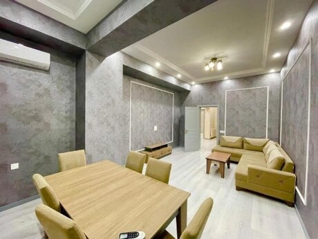 Kirayə 4 otaqlı mənzil, 170 m², Elmlər Akademiyası: 2 000 ₼/ay 3