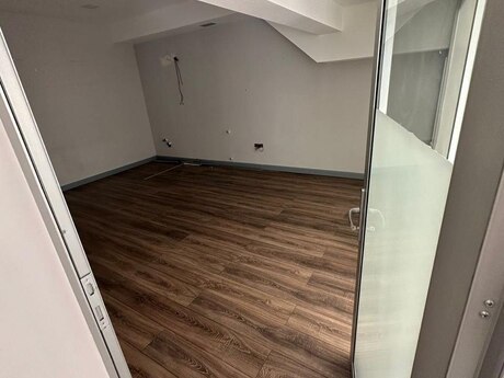 Elan №6510882 - Bakı, Elmlər Akademiyası m., 135 m²
