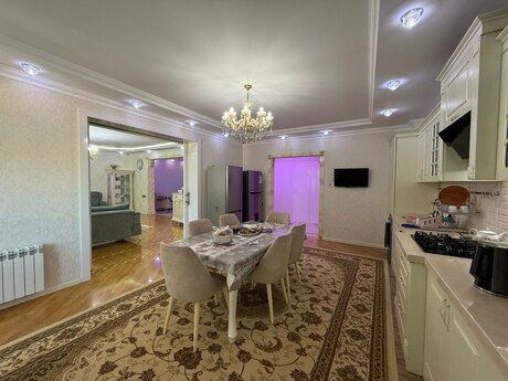 8 Noyabrda 3 otaqlı yeni tikili mənzil satılır, 175 m², 450 000 AZN, şəkil 5 / 12