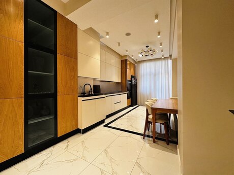 4-комнатная квартира, 183 м², Gənclik: 798 000 ₼ 2