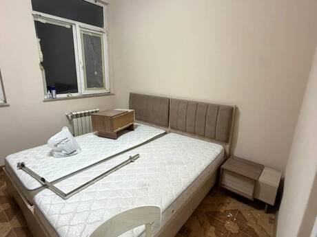 3-room apartment for rent, 90 m², Nizami: 1 050 ₼/mo 3