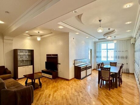 4-room new-build apartment for sale in Memar Əcəmi, 147 m², 337 000 AZN, photo 4 / 12