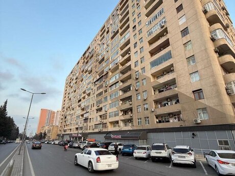 4 rooms · 147 m²
