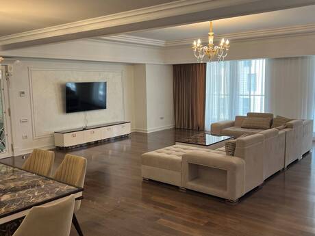 3-room new-build apartment for rent in Nəsimi, 235 m², 6 000 AZN/mo, photo 4 / 12